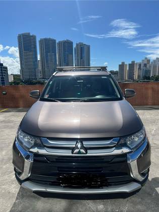MITSUBISHI OUTLANDER 3.0 GT 4X4 V6 24V GASOLINA 4P AUTOMÁTICO